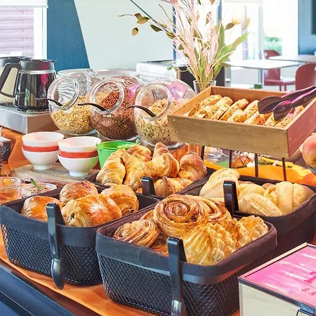 Kyriad Direct Hotel 2*