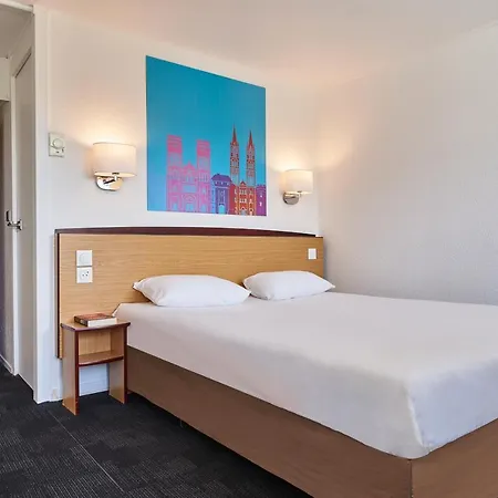Hotel Kyriad Direct 2*