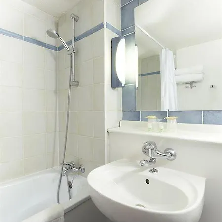 Campanile Nature -haguenau מלון 3*
