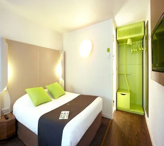 Kyriad Direct 2*